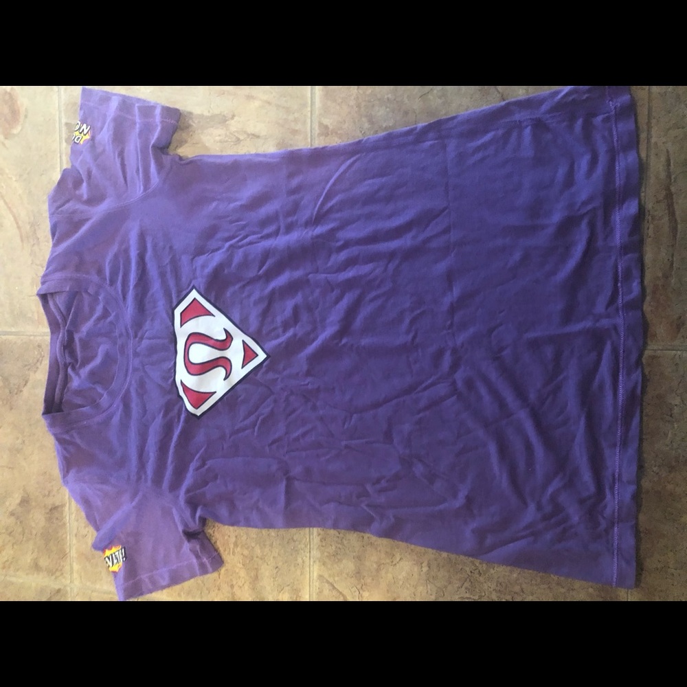 Euc lululemon sz 8 tee